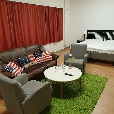 Trestads Restaurang Hotell&Pensionat Vänersborg Dış mekan fotoğraf