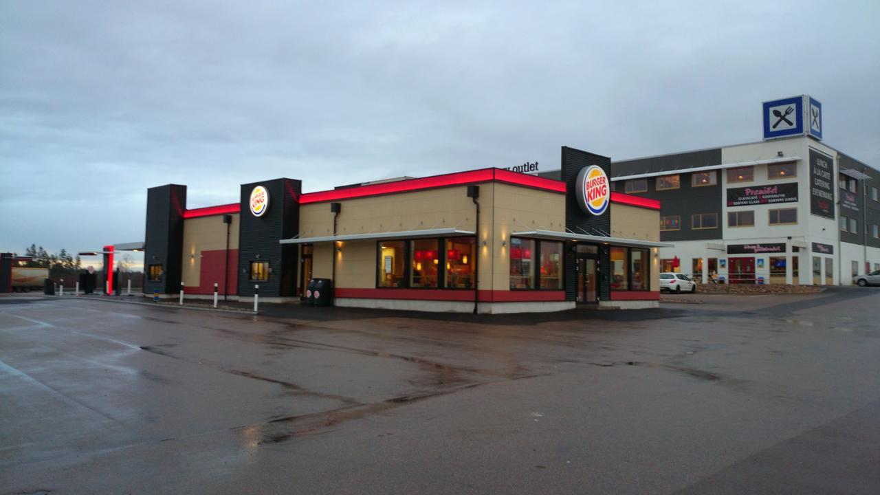 Trestads Restaurang Hotell&Pensionat Vänersborg Dış mekan fotoğraf