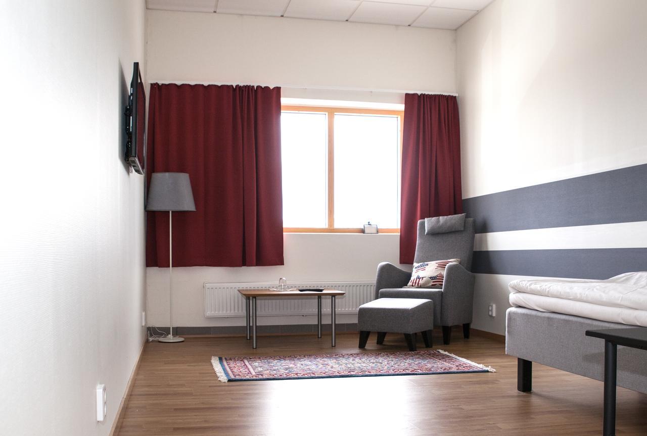 Trestads Restaurang Hotell&Pensionat Vänersborg Dış mekan fotoğraf