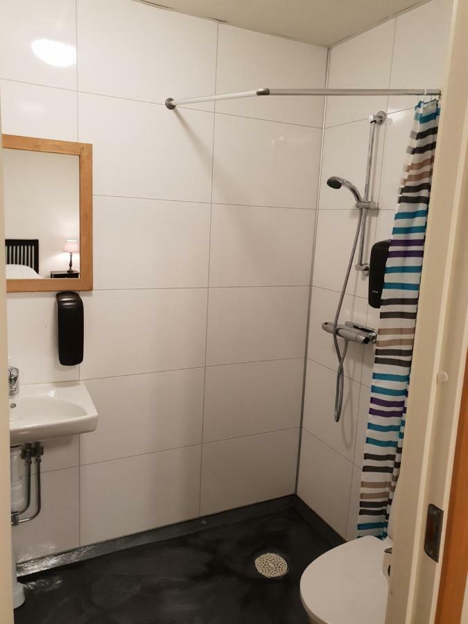 Trestads Restaurang Hotell&Pensionat Vänersborg Dış mekan fotoğraf